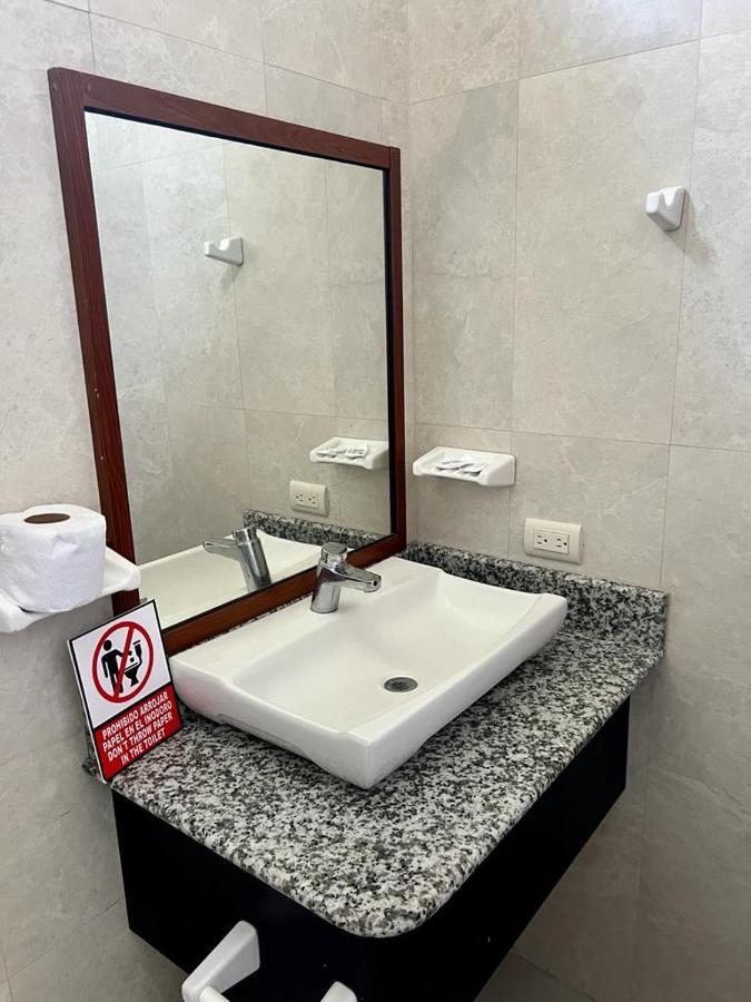 Hostal Villamil Пуерто-Вільяміль Екстер'єр фото